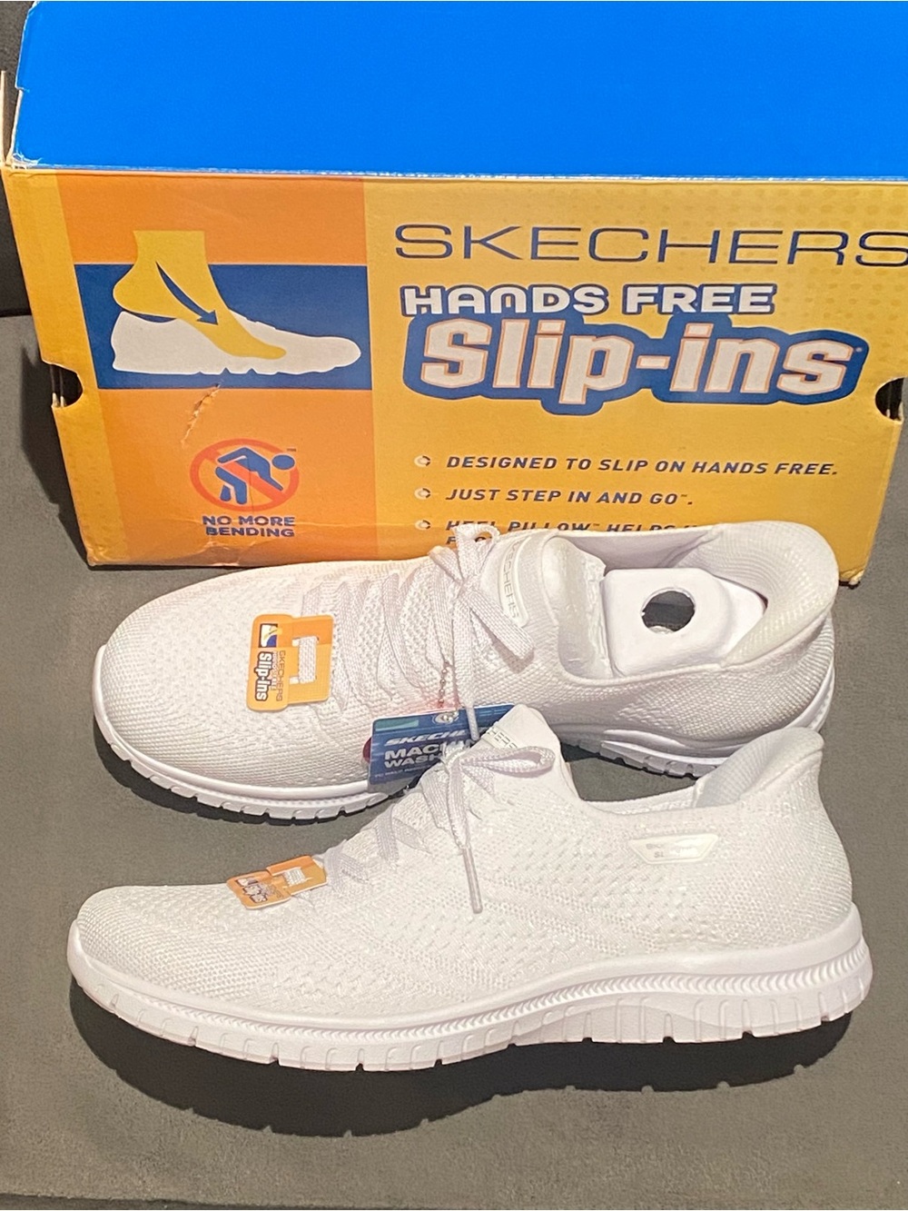 NIB SKECHERS Women's Hands Free Slip-Ins Virtue-Flawless Shoes Size 8.5 WHITE